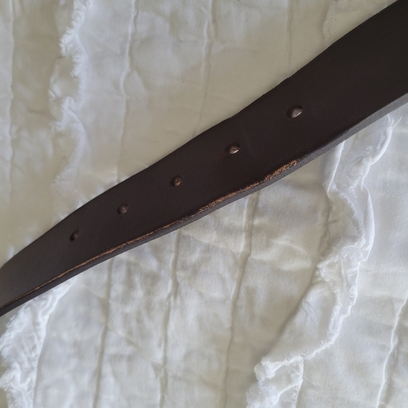 ✨️HOST PICK✨️Carhartt Journeyman Full Grain Leather Belt SIZE 44 Brown EUC - Picture 10 of 10